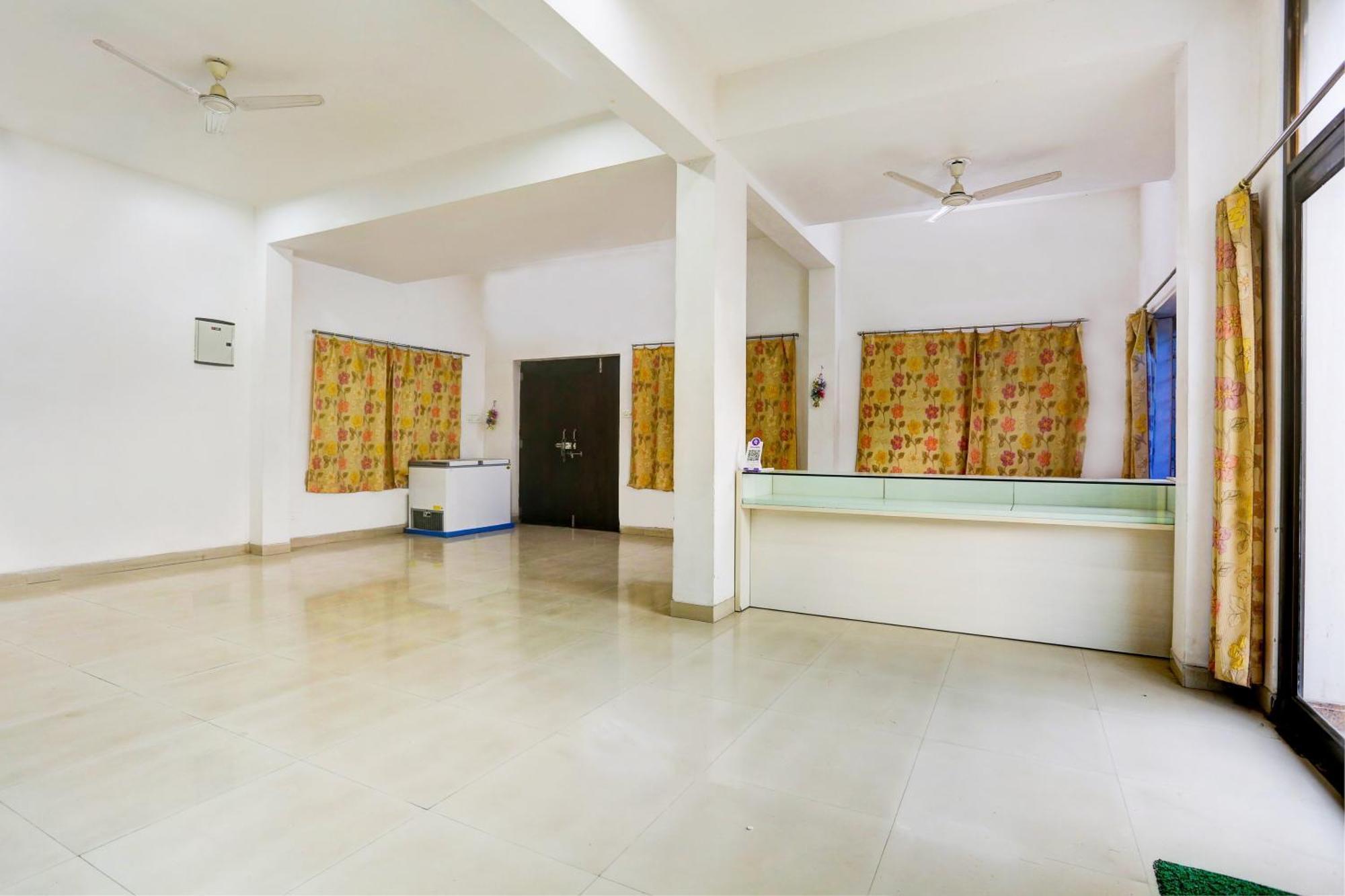Super Hotel O Goverdhan Villa Udajpur Exteriér fotografie
