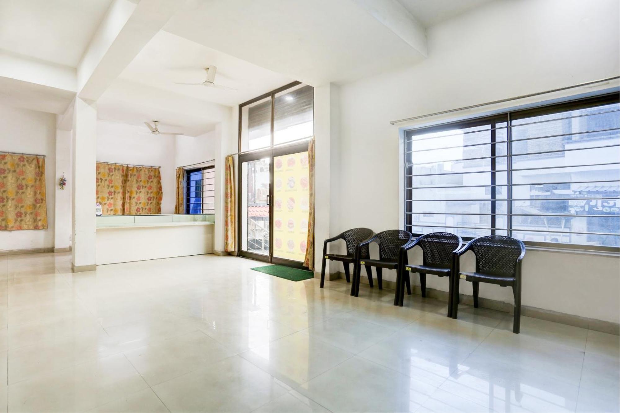 Super Hotel O Goverdhan Villa Udajpur Exteriér fotografie